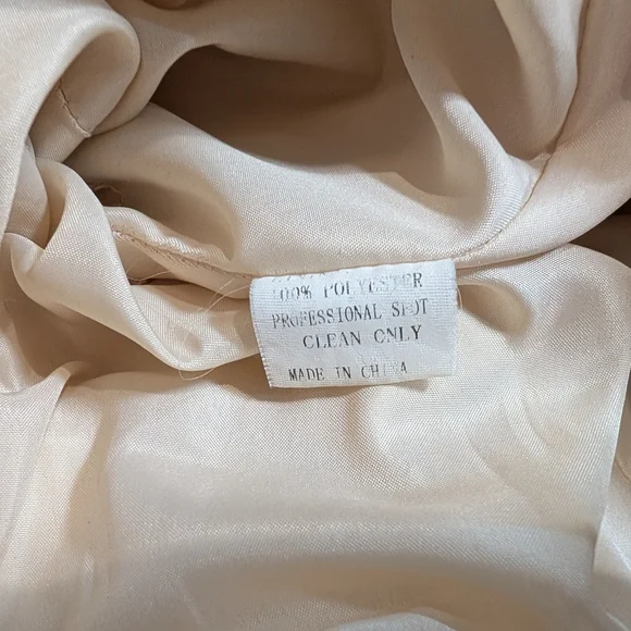 Tony Bowls Ivory V-Neck Trumpet Mermaid Beaded Gown Style number TB11606 Sz 8 - Picture 3 of 12